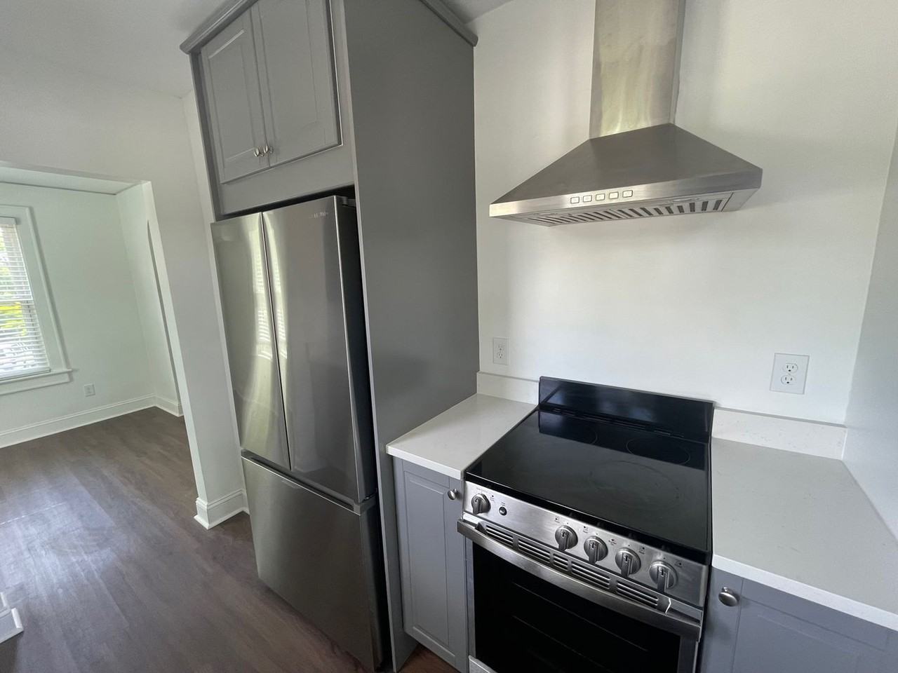 810 Florence St - Photo 3 of 15
