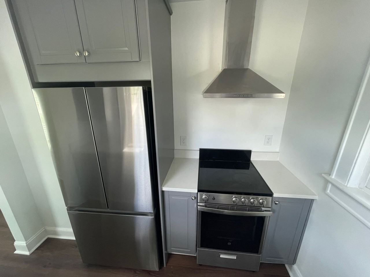 810 Florence St - Photo 4 of 15