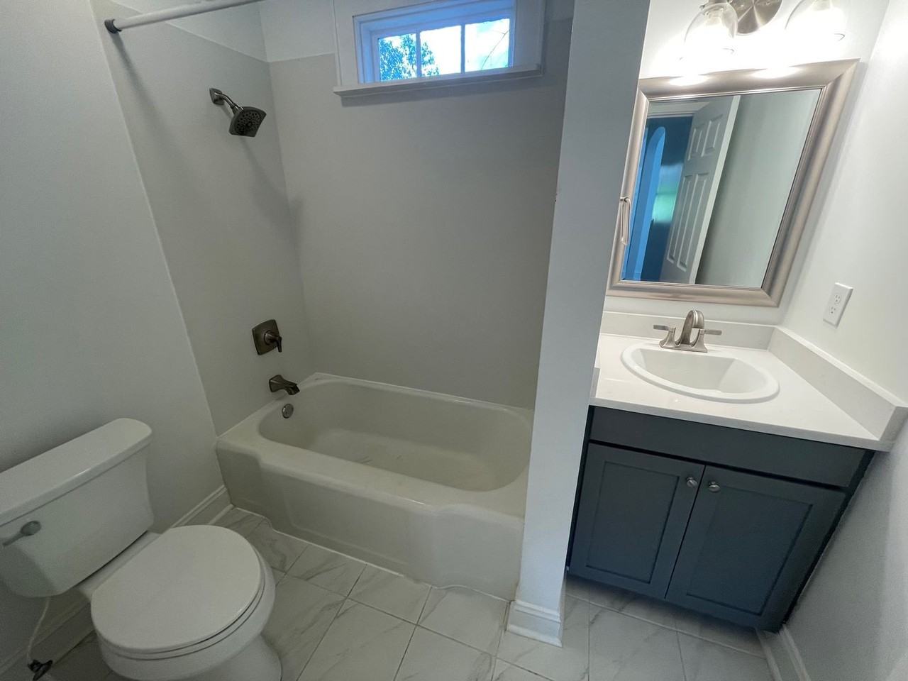 810 Florence St - Photo 6 of 15