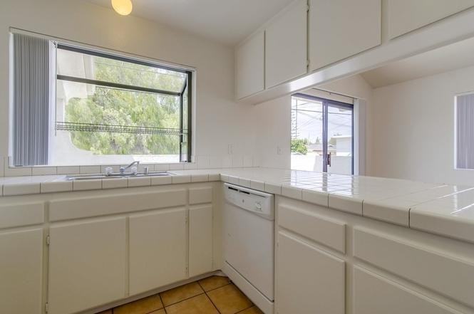 2252 Felspar St #3 - Photo 4 of 24