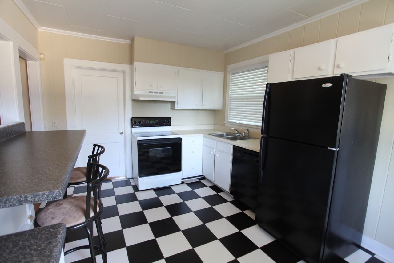 1825 Wire Rd #1 - Photo 3 of 11