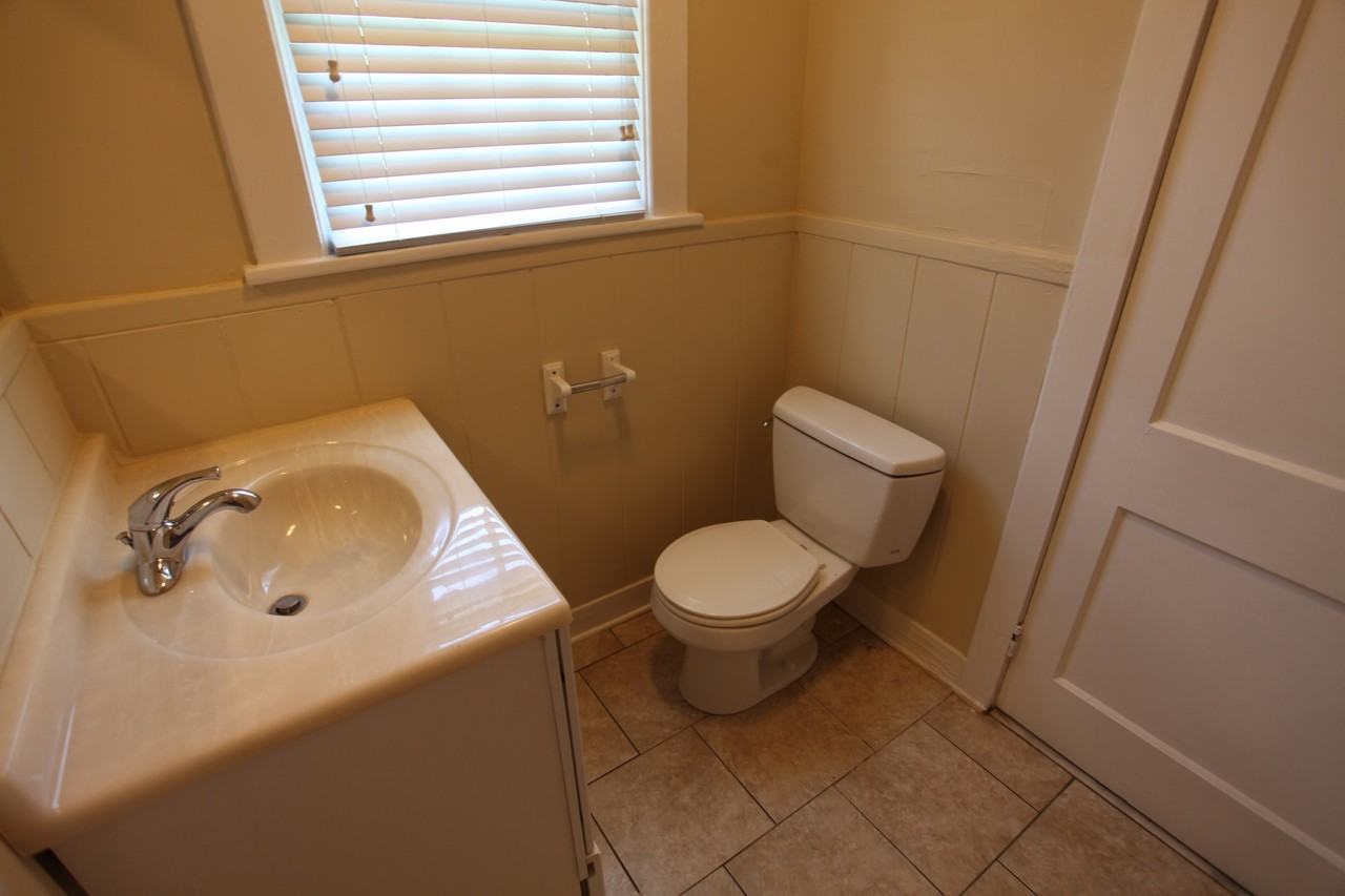 1825 Wire Rd #1 - Photo 5 of 11