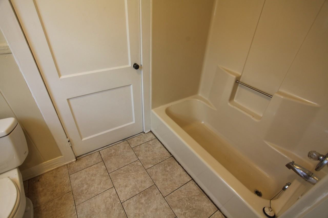 1825 Wire Rd #1 - Photo 6 of 11