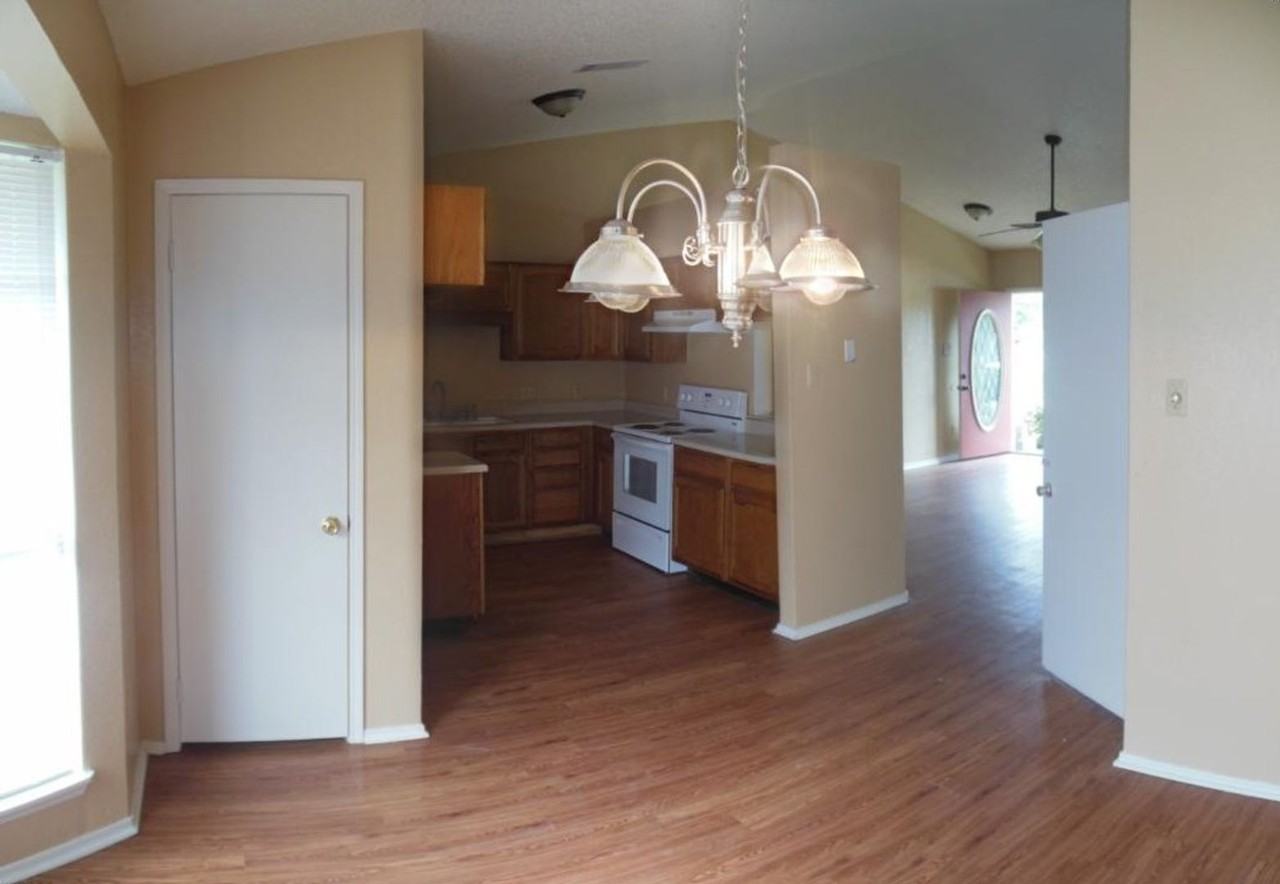 1806 Bobby Lee Dr - Photo 7 of 17