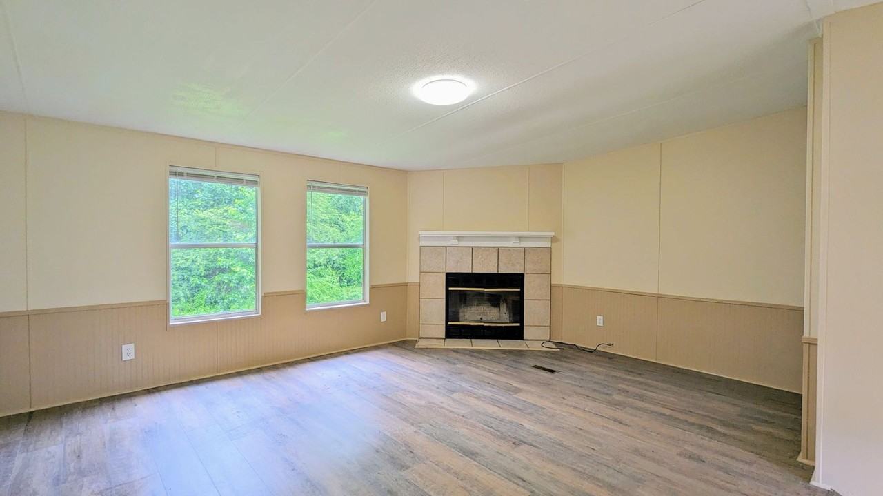 99 Center Grove Dr - Photo 5 of 24