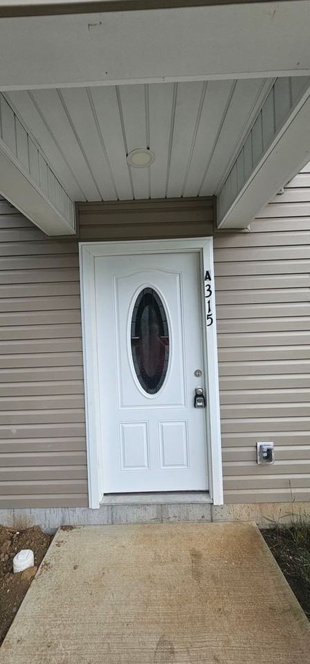 315 Davis St - Photo 2 of 23