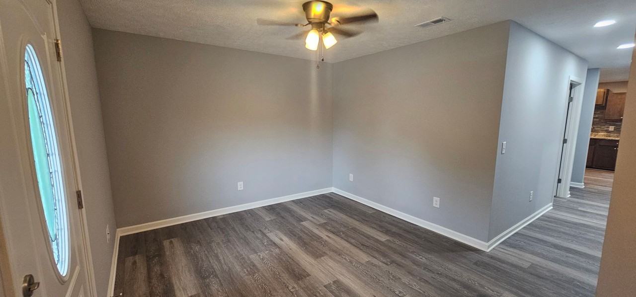 315 Davis St - Photo 3 of 23