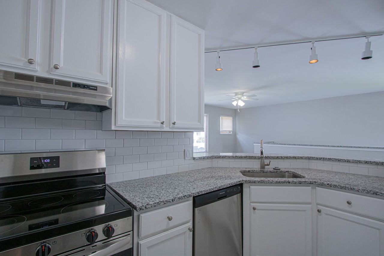 75 Rosebud Ln - Photo 7 of 20