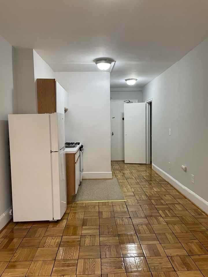 Q Street Apartments - Photo 7 of 12