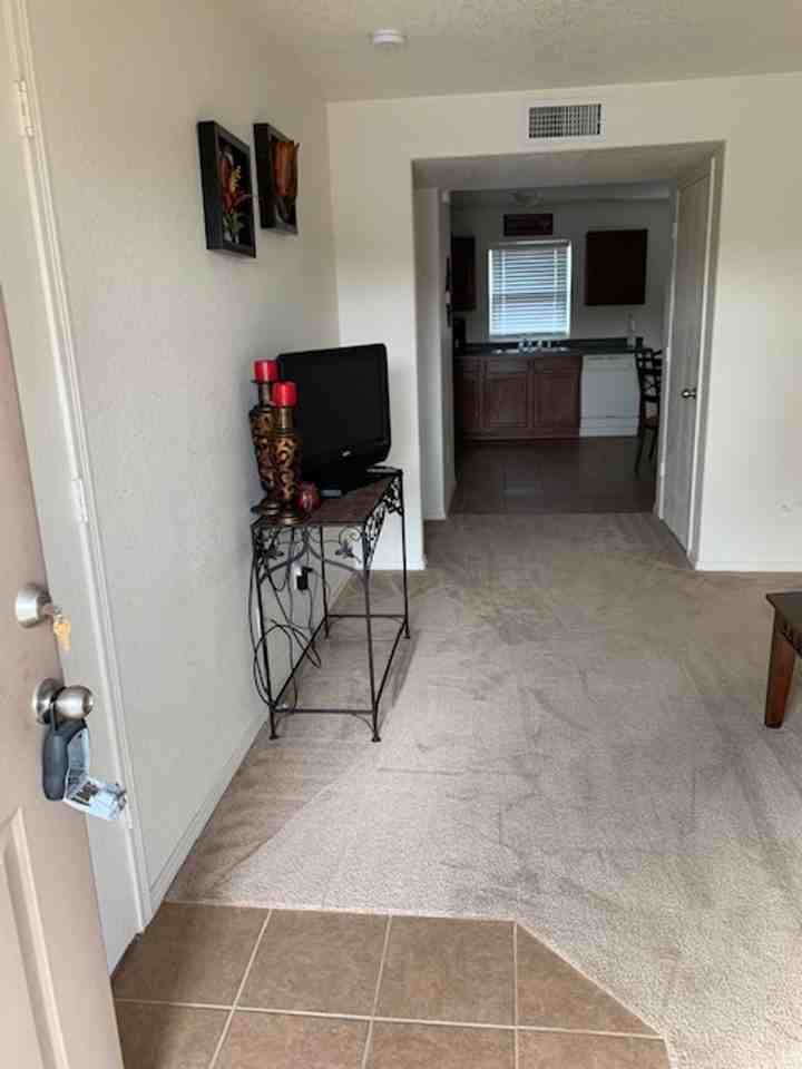2311 N Juniper Ln - Photo 5 of 18