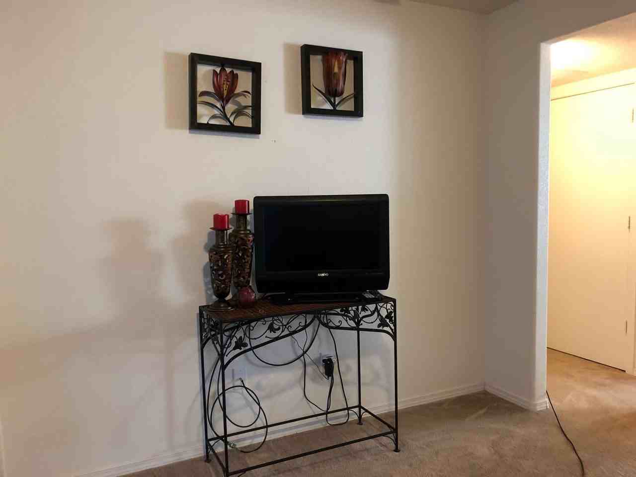 2311 N Juniper Ln - Photo 6 of 18