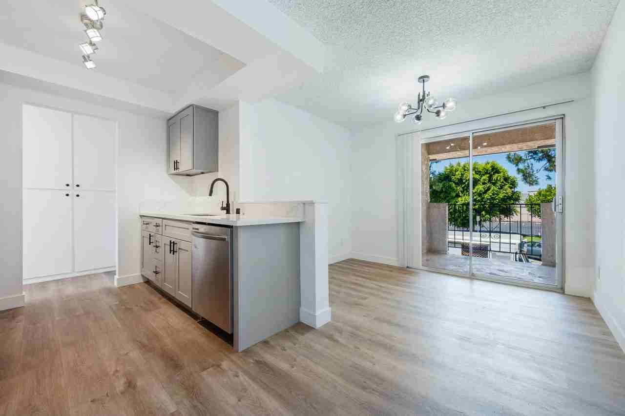 5565 Ackerfield Ave. - Photo 5 of 50