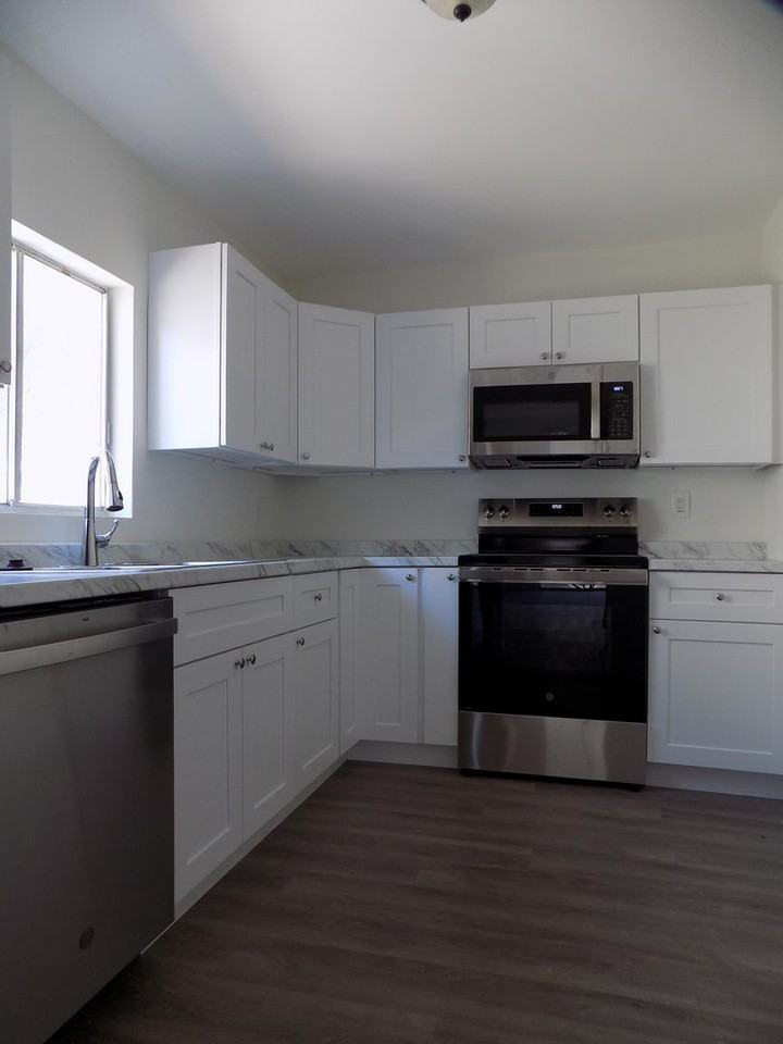 430 Sand Lime Rd - Photo 4 of 19
