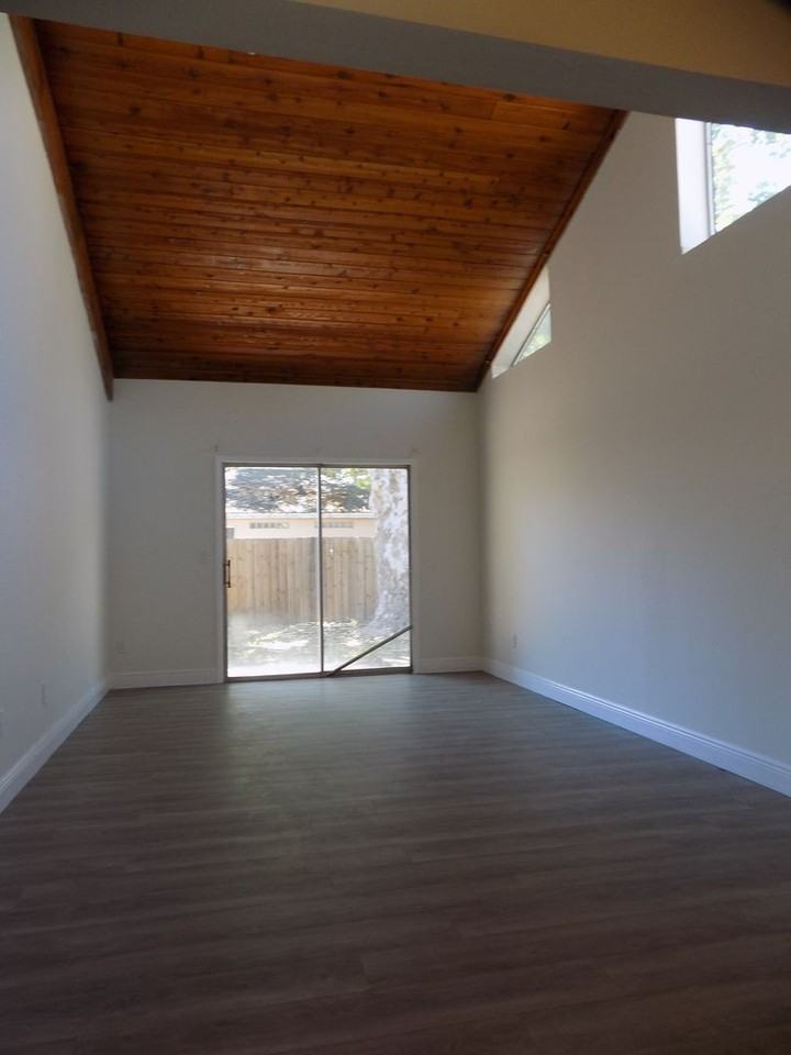 430 Sand Lime Rd - Photo 7 of 19