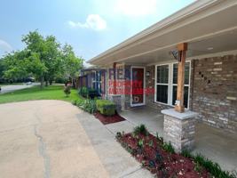 featured image of 6402 Espana Dr