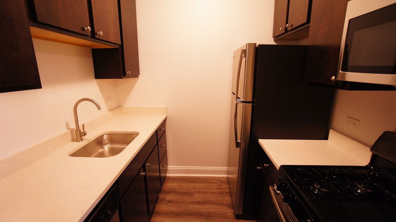 2936 Palmer LLC - Photo 6 of 9