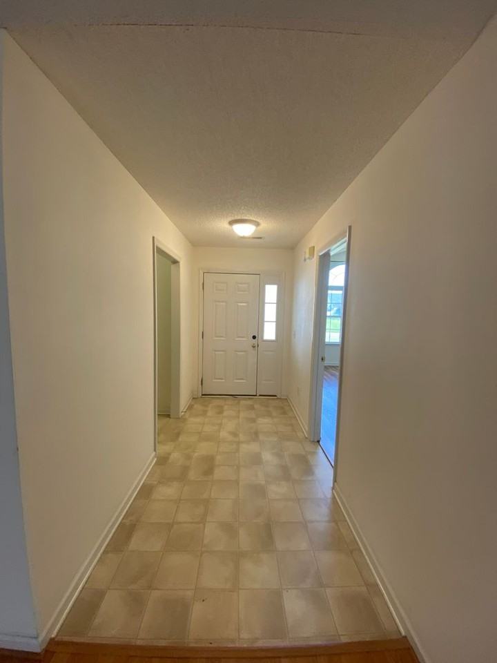 3009 Nevan Ln - Photo 3 of 26