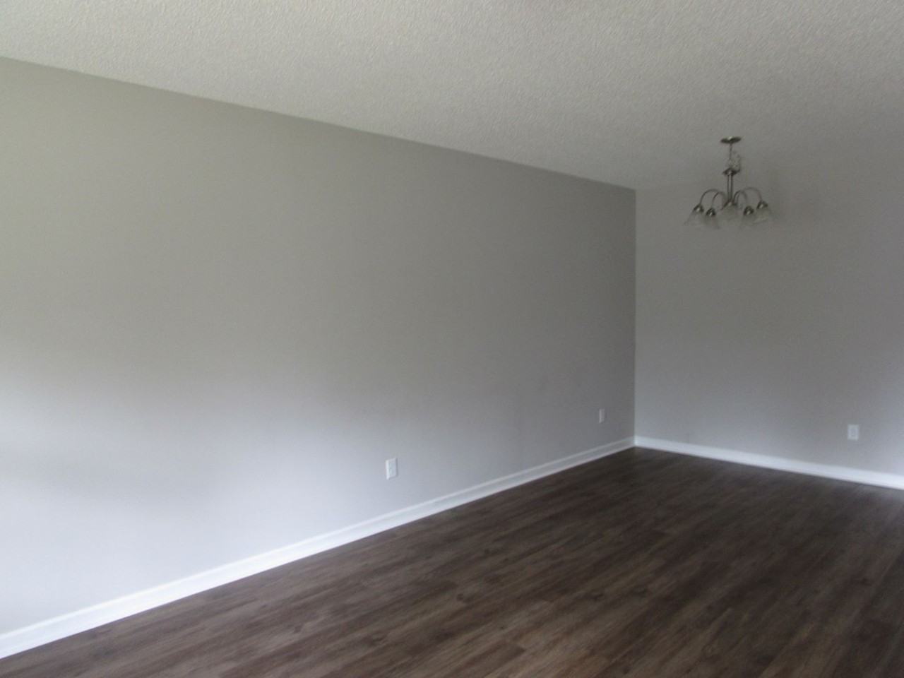 1000A Mayfield Dr - Photo 3 of 11