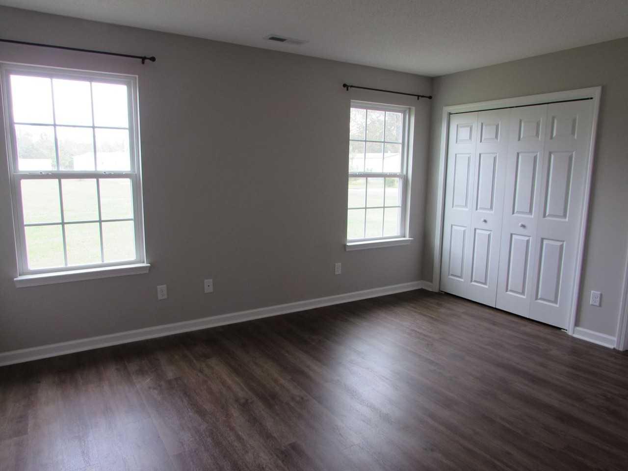 1000A Mayfield Dr - Photo 7 of 11