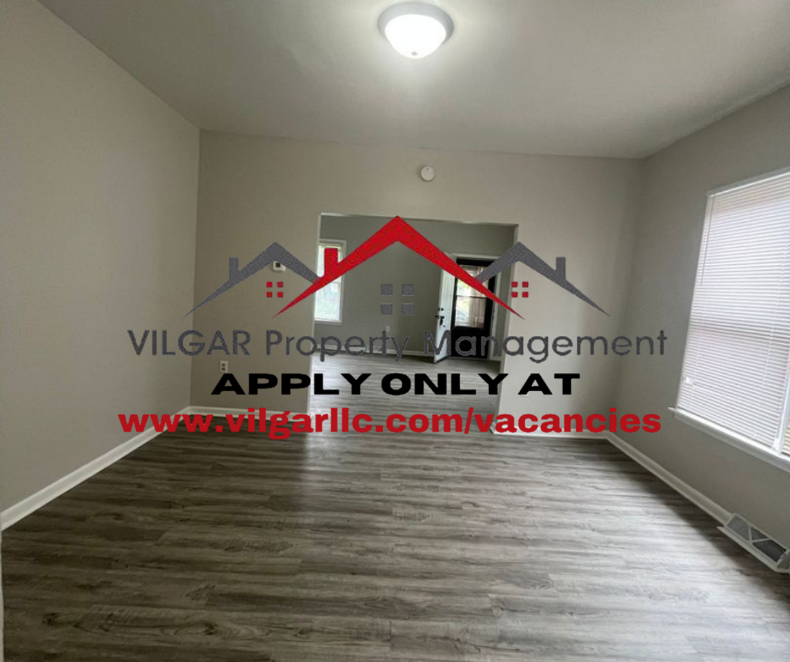 822 Pierce St - Photo 3 of 21