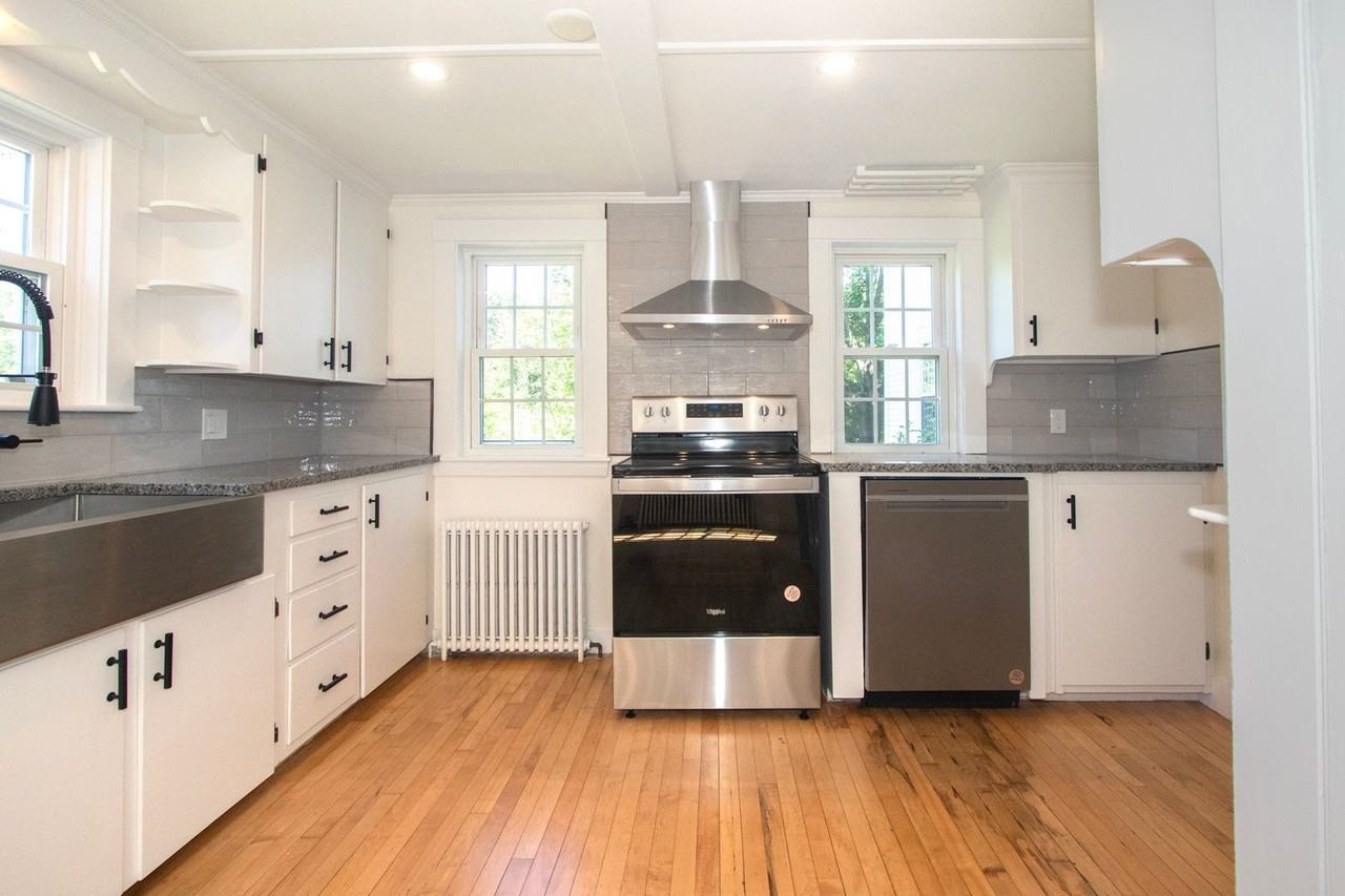 31 Back River Rd - Photo 3 of 50