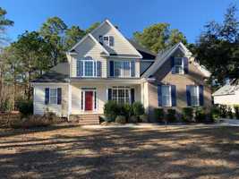 featured image of 106 Ravenswood Rd