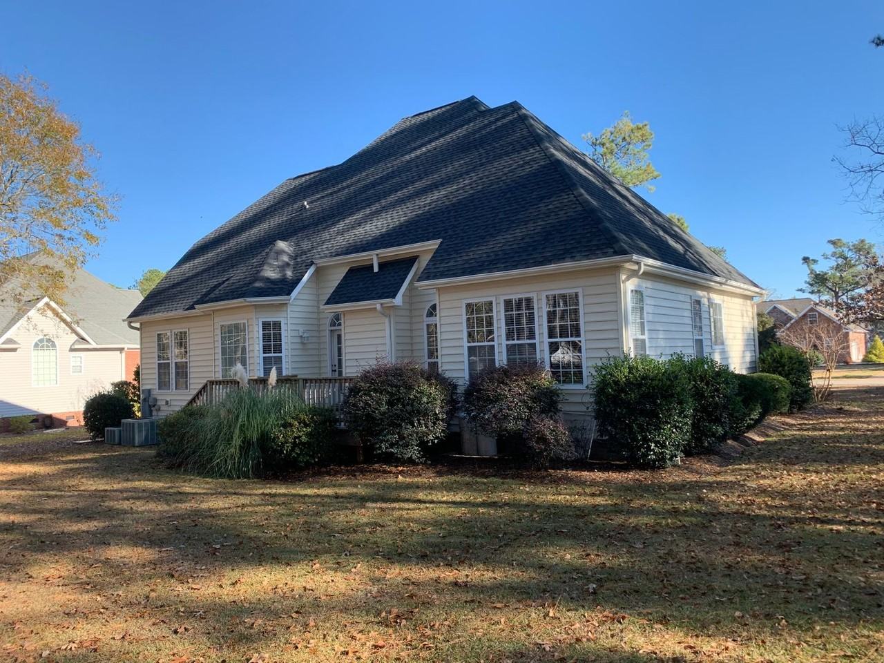 106 Ravenswood Rd - Photo 2 of 18