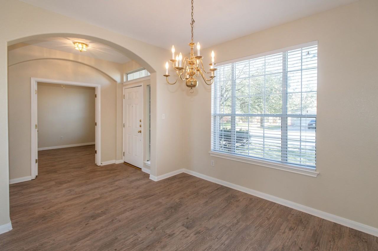 102 Chandler Pointe Loop - Photo 2 of 21