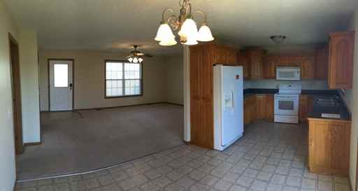 1637 E 512th Rd - Photo 2 of 14