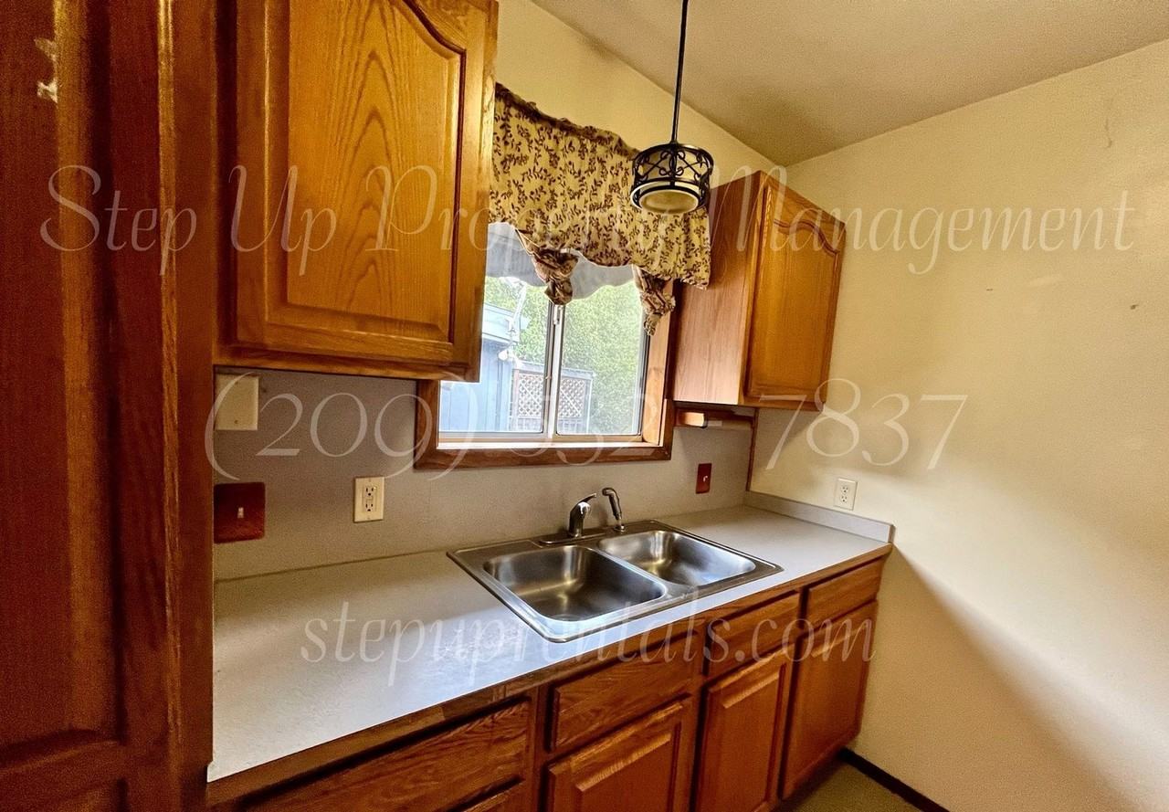 20675 Lower Hillview Dr - Photo 6 of 9