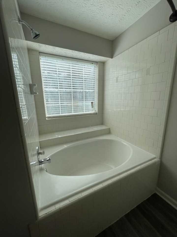 1975 Corners Circle - Photo 4 of 26