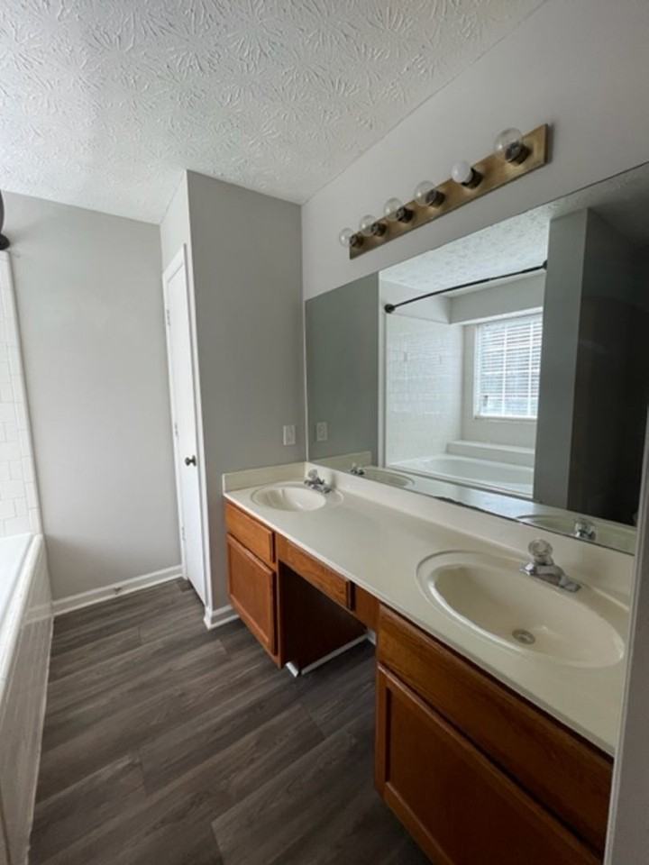 1975 Corners Circle - Photo 7 of 26