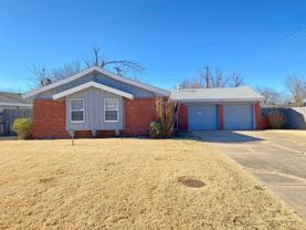 1411 Hampton Dr - Photo 1 of 1