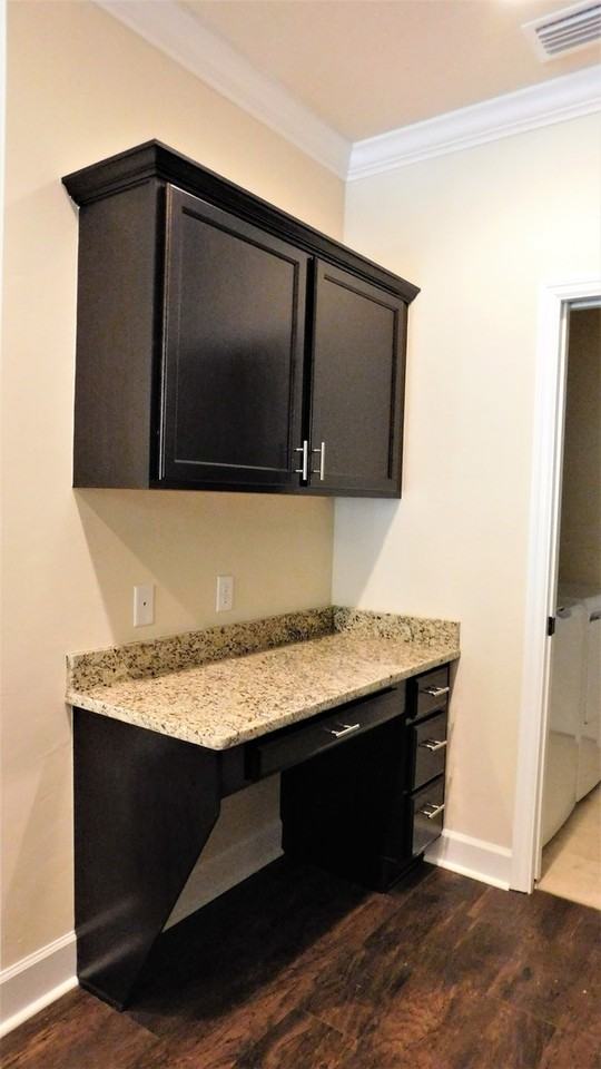 5069 Nw 22nd St - Photo 5 of 24