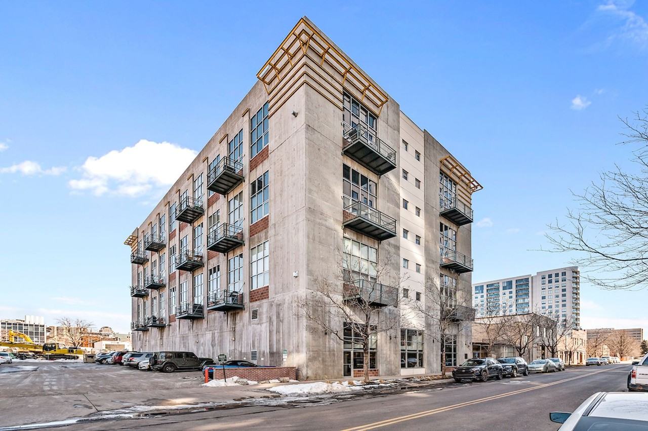 1050 Cherokee St #406