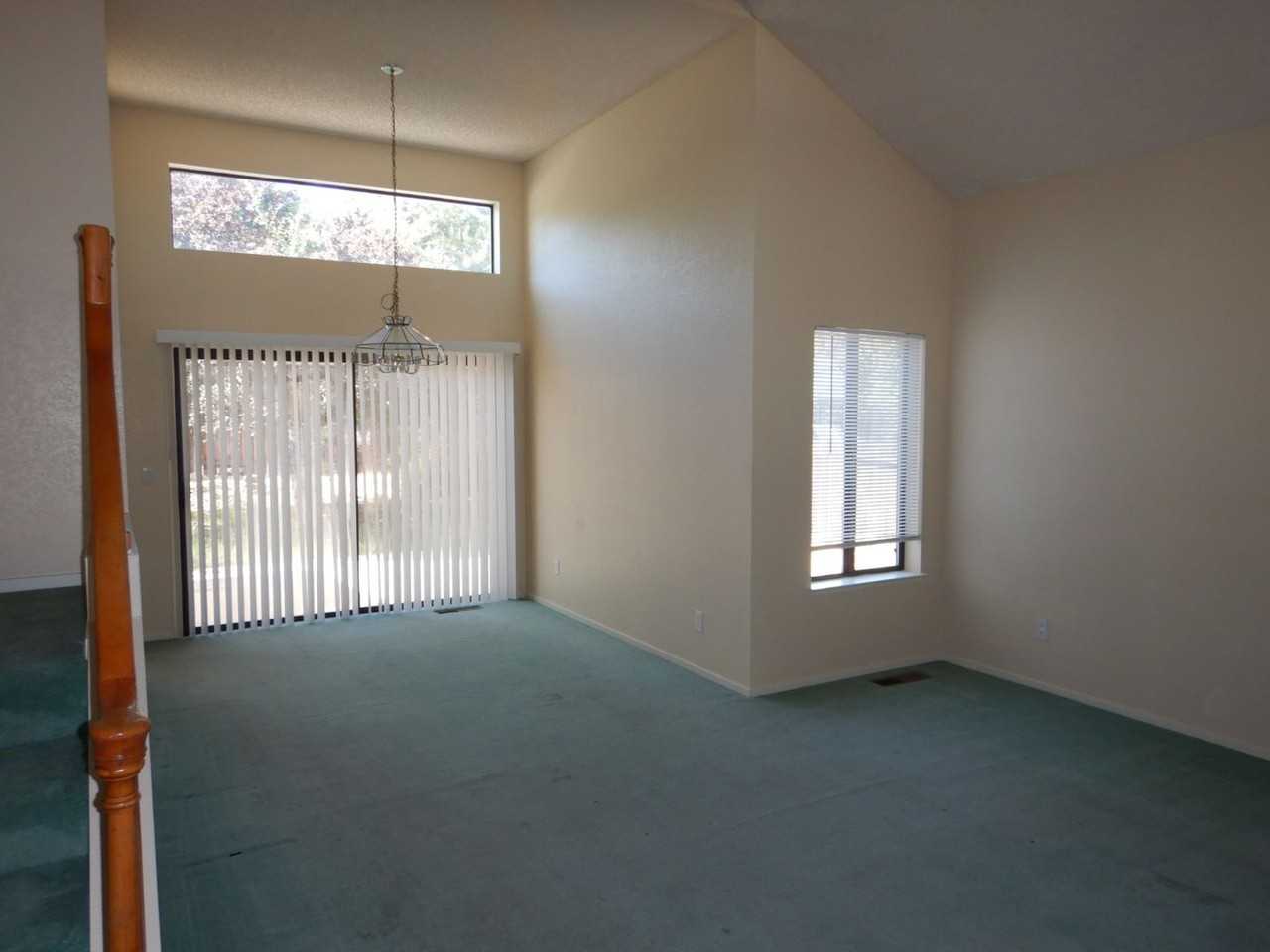 1505 San Pedro St - Photo 3 of 9