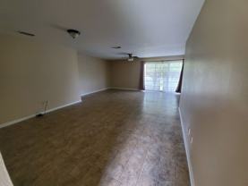 202 S Willis St - Photo 1 of 1