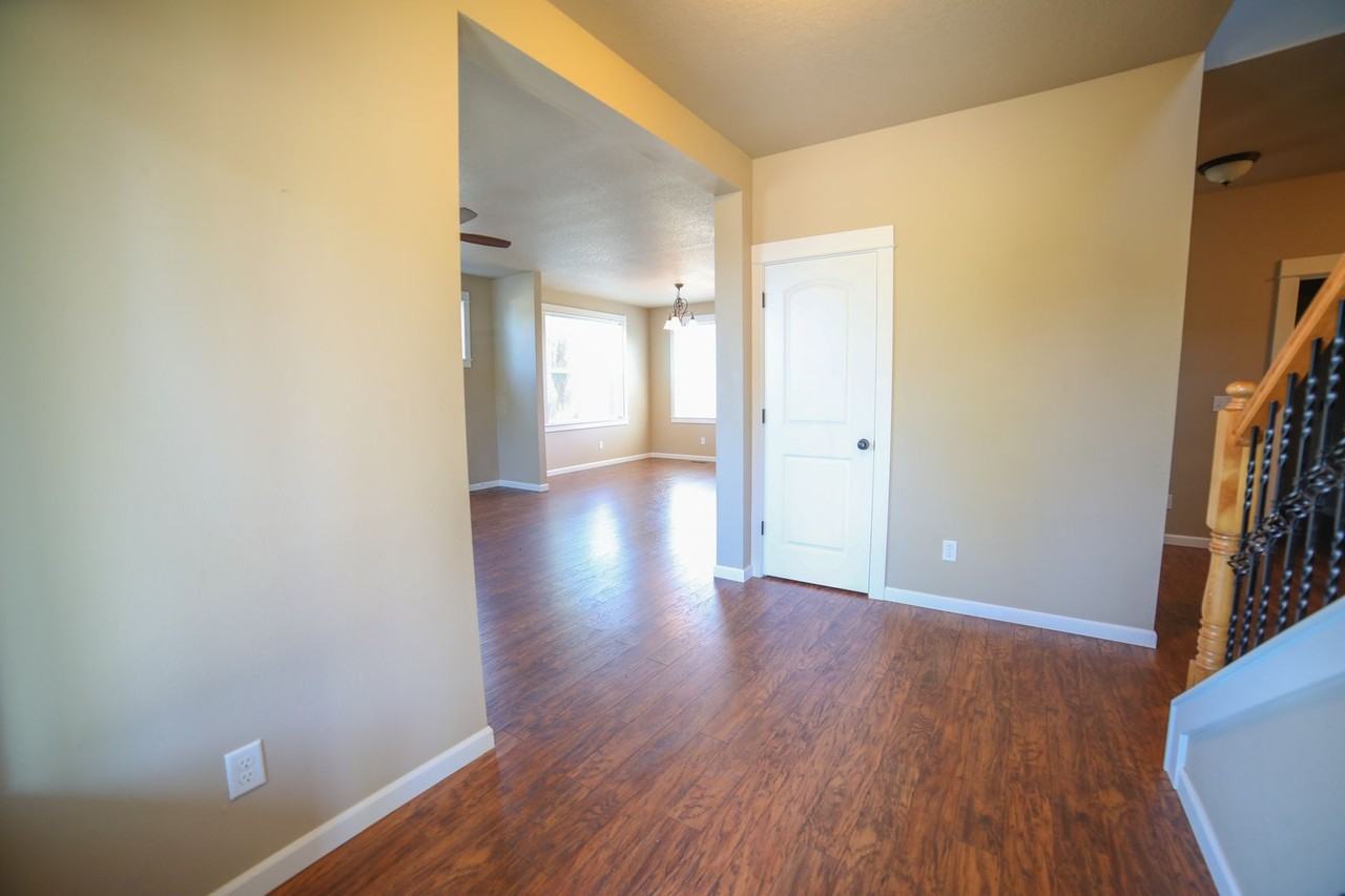 19063 Rose Rd - Photo 2 of 28