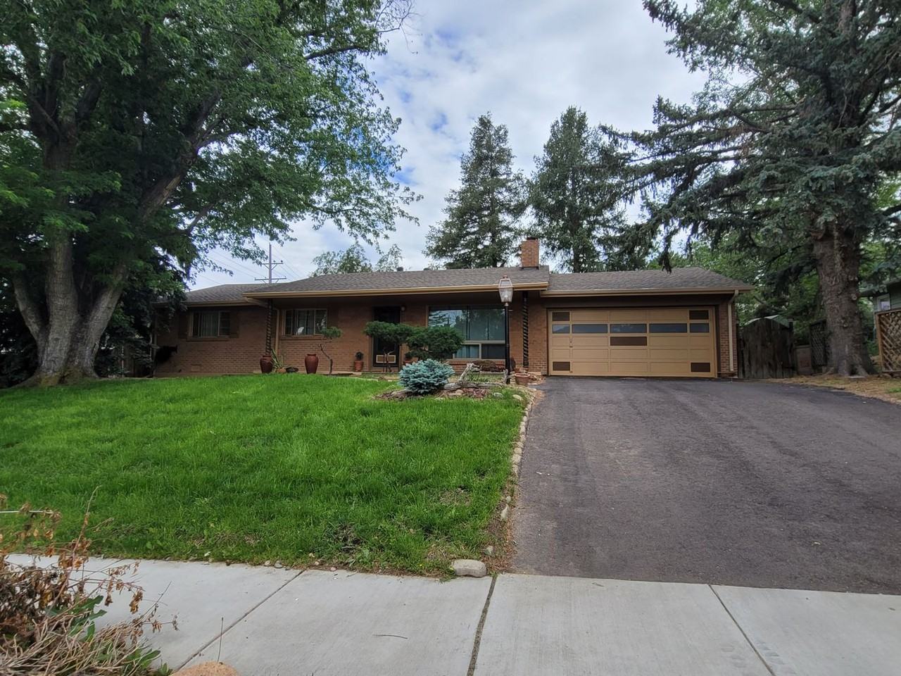1201 Parkview Blvd - Photo 2 of 17
