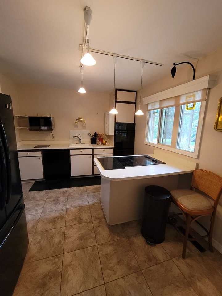 1201 Parkview Blvd - Photo 3 of 17