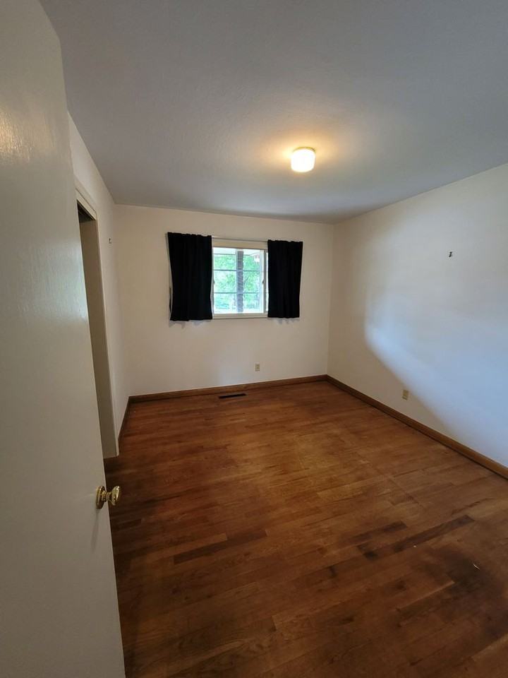 1201 Parkview Blvd - Photo 7 of 17