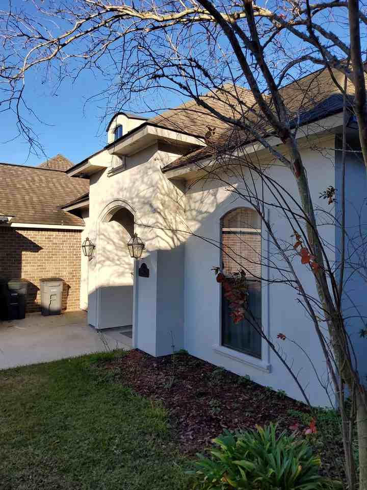 10950 Hillpark Ave - Photo 2 of 23