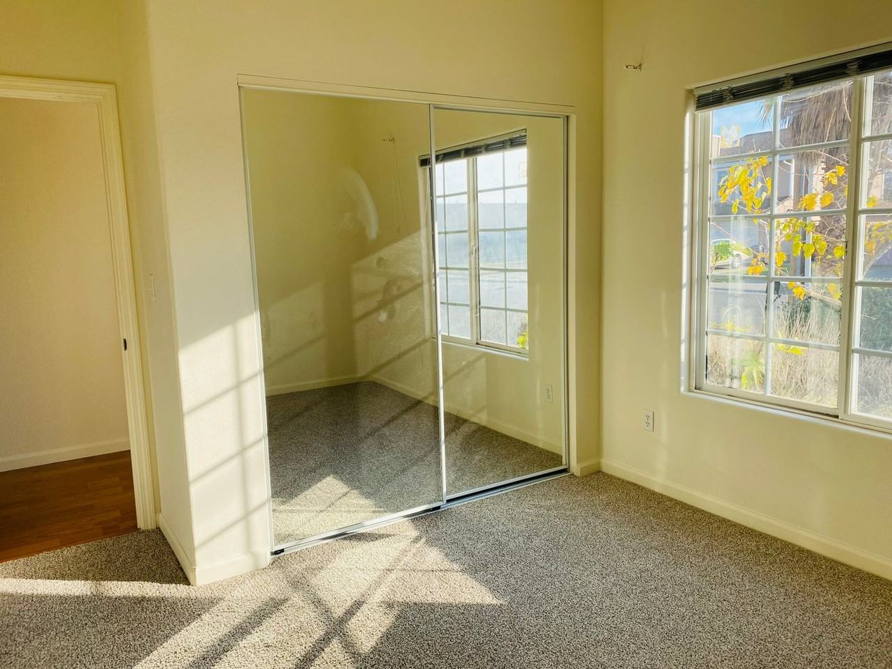 2801 Wah Ave - Photo 2 of 9