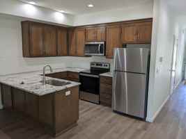 featured image of 2140 Trade St Se