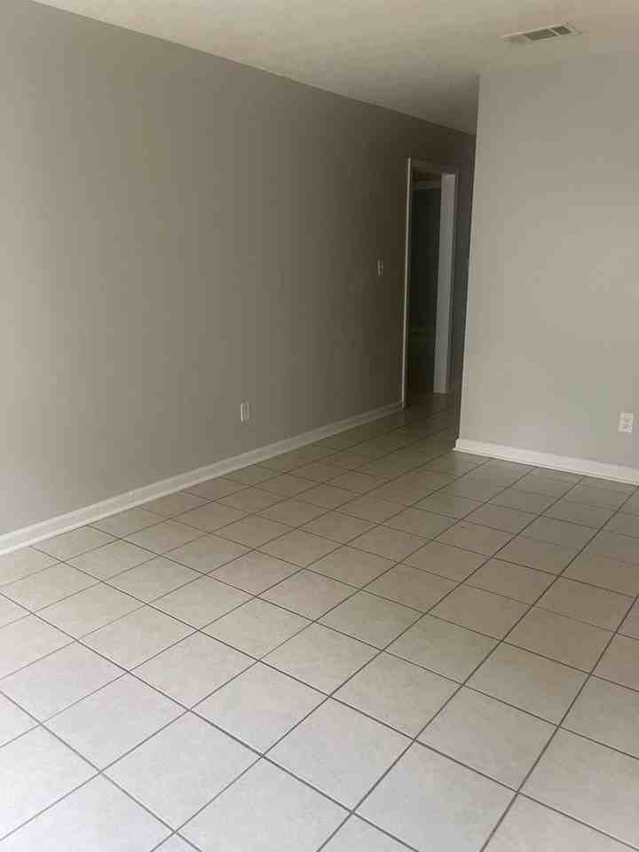 1202 Van Deman Street - Photo 2 of 7