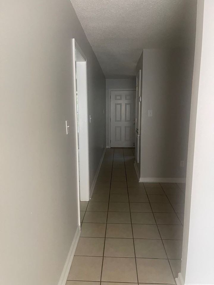 1202 Van Deman Street - Photo 3 of 7