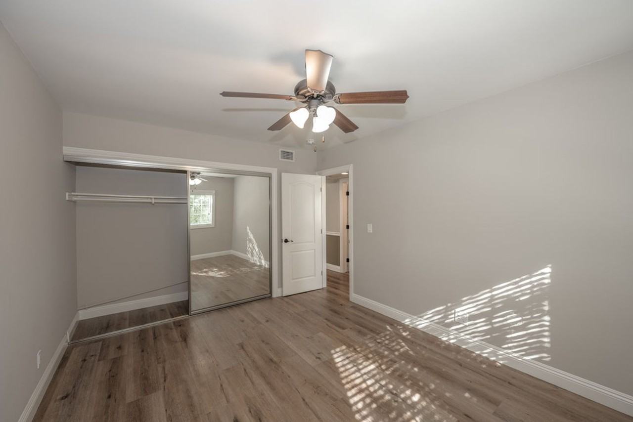 415 E Foothill Blvd - Photo 7 of 15