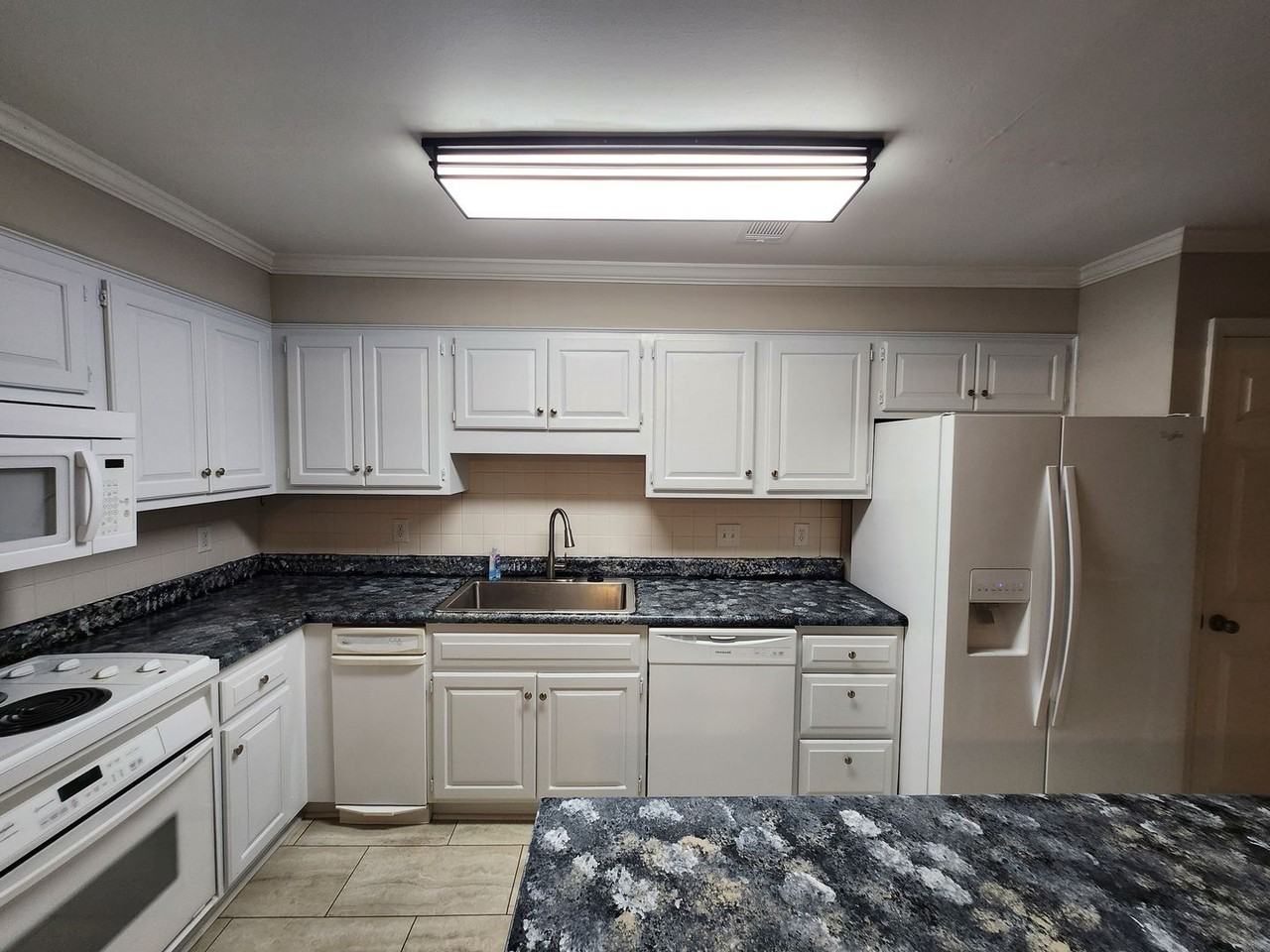624 624 Crown Pointe Drive - Photo 2 of 22