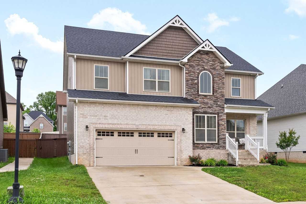 1113 Christian James Dr - Photo 2 of 36