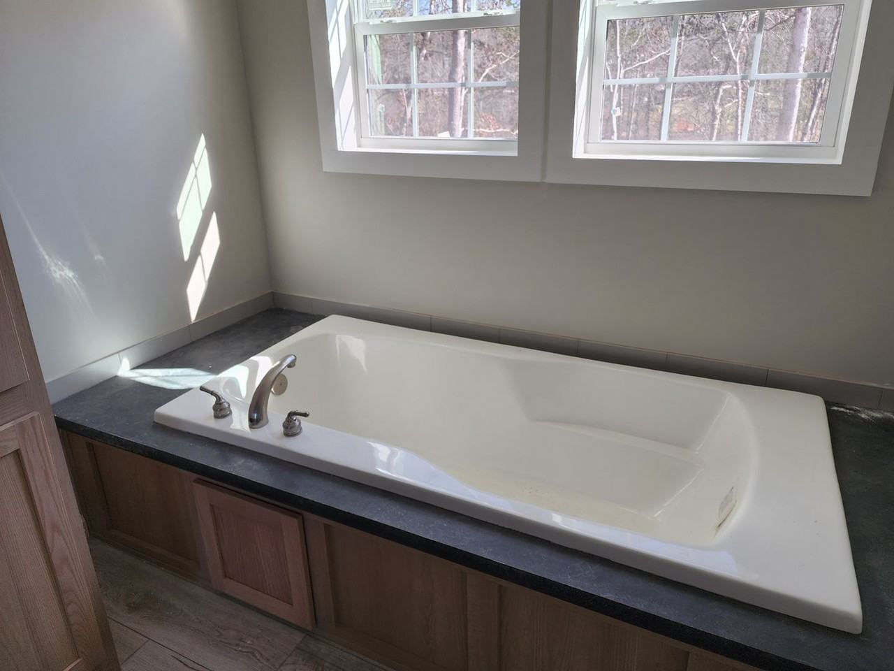 180 Robertson Dr - Photo 6 of 6